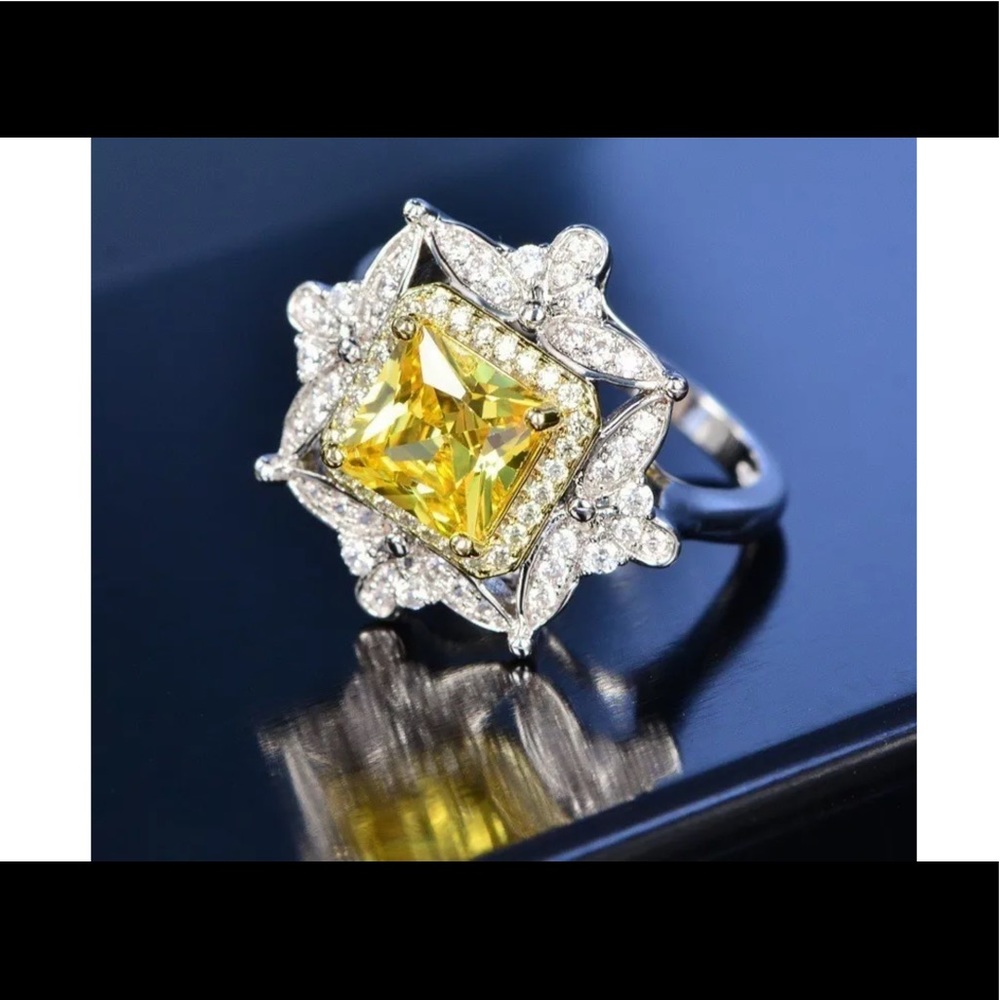 New beautiful sterling silver.Citrine ring